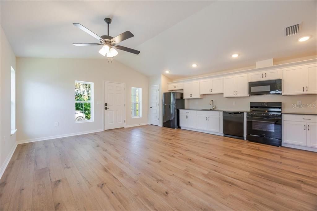 En Renta: $1,750 (2 camas, 1 baños, 1044 Pies cuadrados)