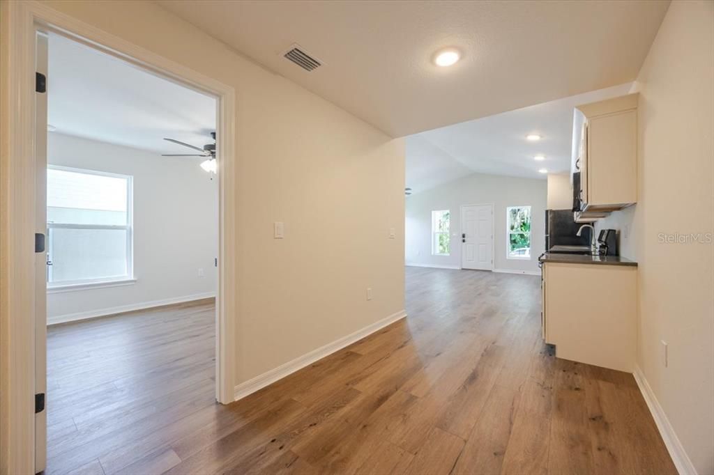 En Renta: $1,750 (2 camas, 1 baños, 1044 Pies cuadrados)