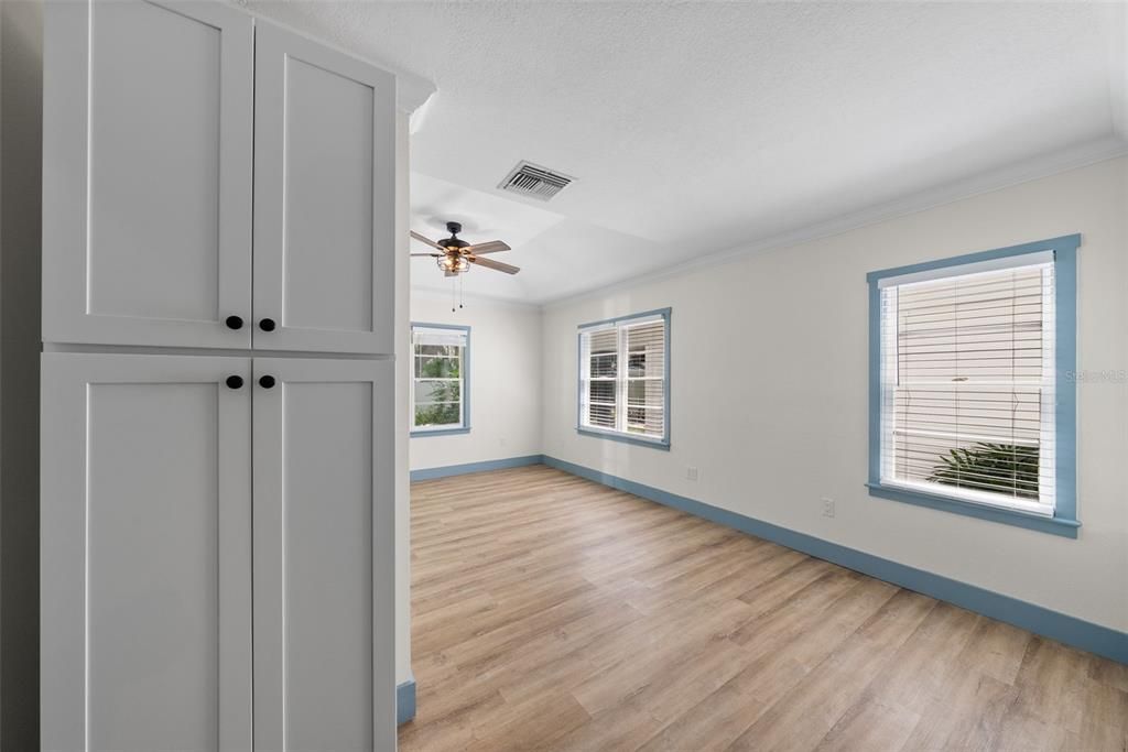 For Rent: $8,000 (4 beds, 3 baths, 1869 Square Feet)