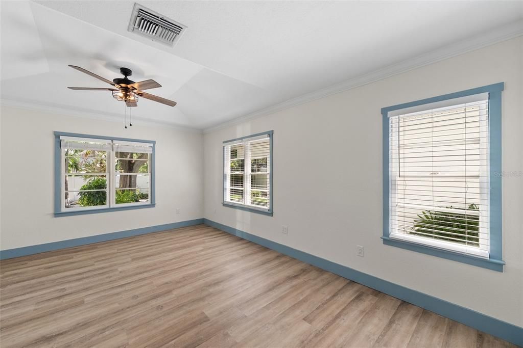 For Rent: $8,000 (4 beds, 3 baths, 1869 Square Feet)