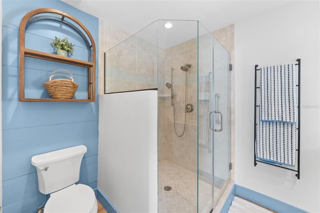 For Rent: $8,000 (4 beds, 3 baths, 1869 Square Feet)