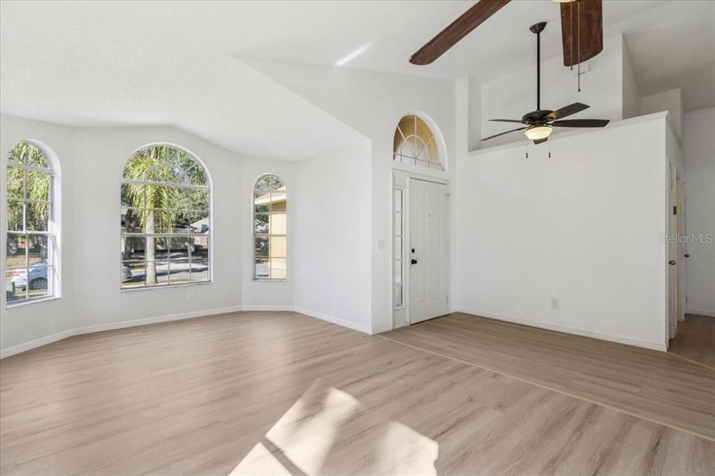 待售: $405,000 (3 贝兹, 2 浴室, 1455 平方英尺)