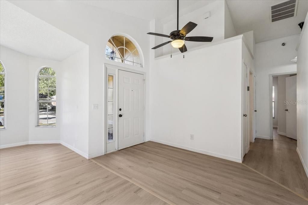 待售: $405,000 (3 贝兹, 2 浴室, 1455 平方英尺)