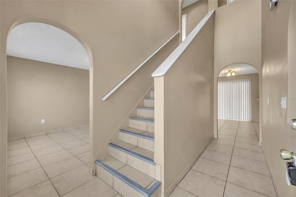 На продажу: $329,900 (5 спален, 3 ванн, 2144 Квадратных фут)