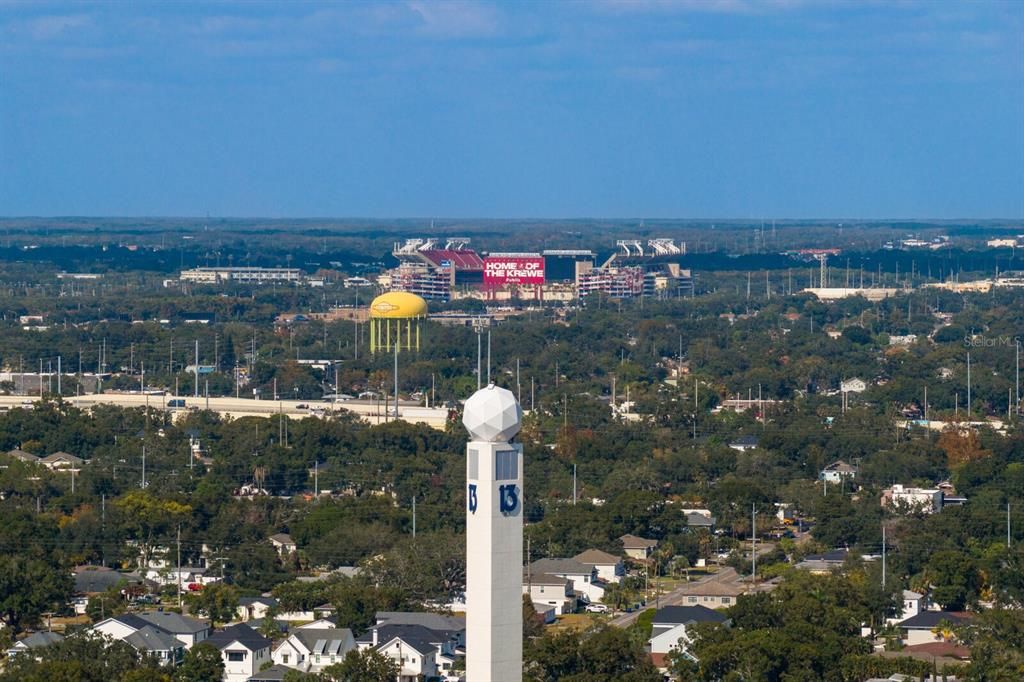 For Sale: $310,000 (2 beds, 2 baths, 1032 Square Feet)