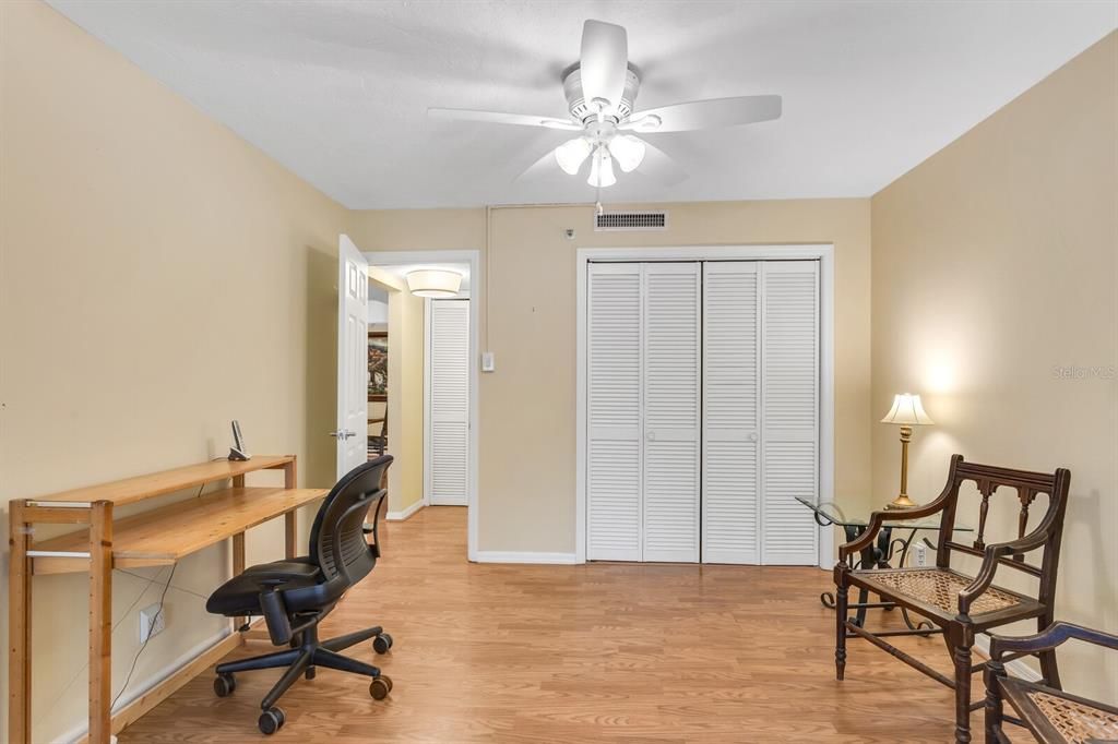 For Sale: $310,000 (2 beds, 2 baths, 1032 Square Feet)