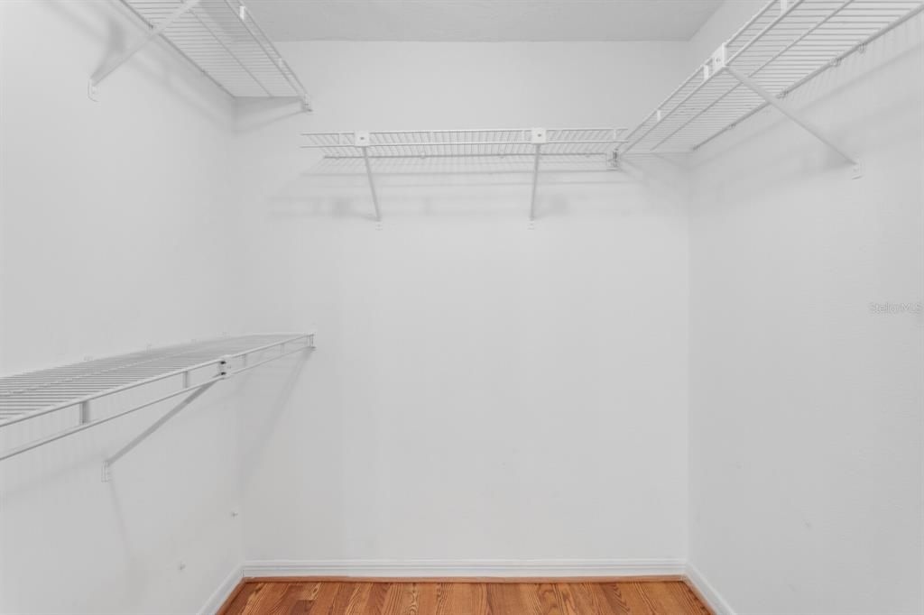 For Sale: $310,000 (2 beds, 2 baths, 1032 Square Feet)