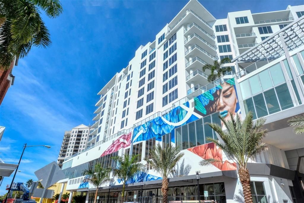 For Sale: $1,295,000 (2 beds, 2 baths, 1513 Square Feet)