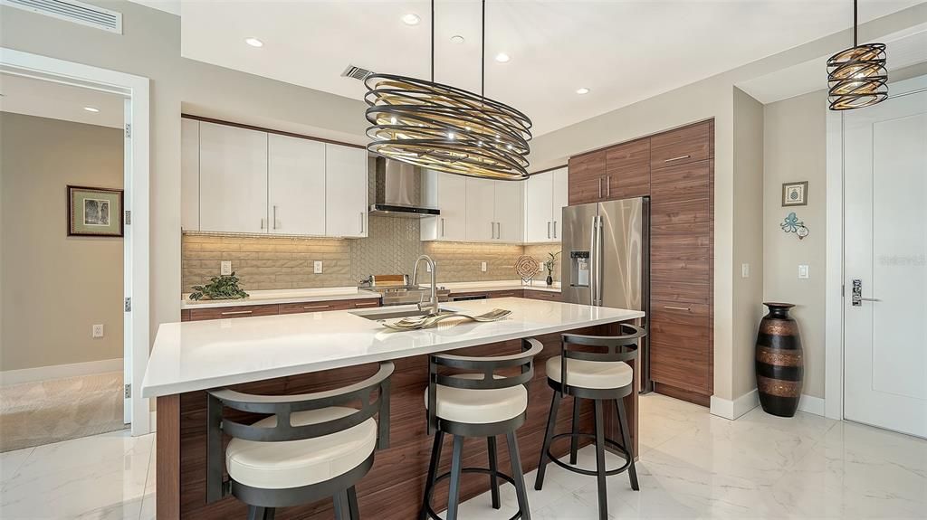 For Sale: $1,295,000 (2 beds, 2 baths, 1513 Square Feet)