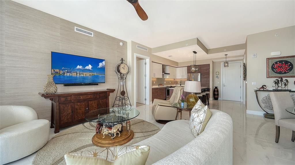 For Sale: $1,295,000 (2 beds, 2 baths, 1513 Square Feet)