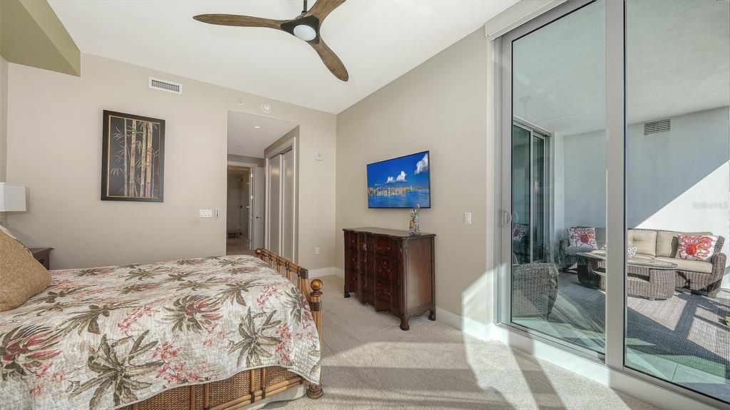 For Sale: $1,295,000 (2 beds, 2 baths, 1513 Square Feet)