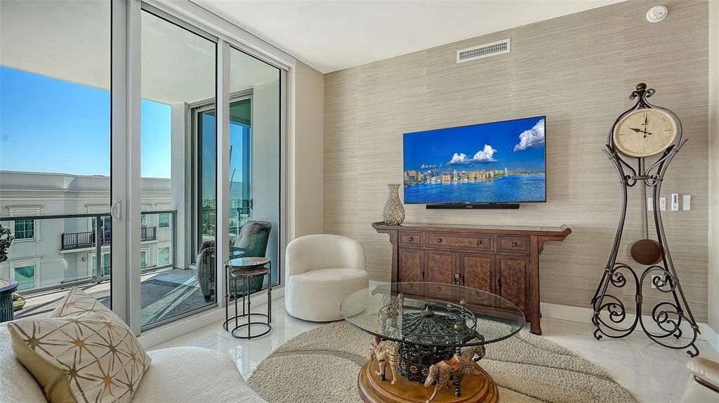 For Sale: $1,295,000 (2 beds, 2 baths, 1513 Square Feet)