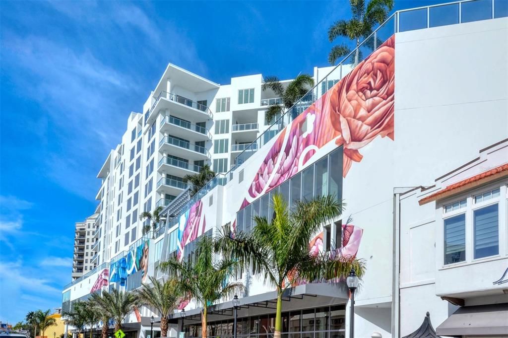 For Sale: $1,295,000 (2 beds, 2 baths, 1513 Square Feet)