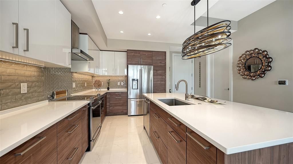 For Sale: $1,295,000 (2 beds, 2 baths, 1513 Square Feet)