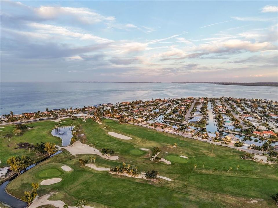 For Sale: $2,875,000 (5 beds, 4 baths, 2612 Square Feet)