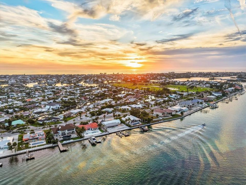 For Sale: $2,875,000 (5 beds, 4 baths, 2612 Square Feet)