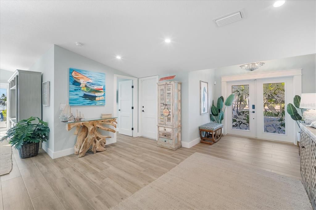 For Sale: $2,875,000 (5 beds, 4 baths, 2612 Square Feet)