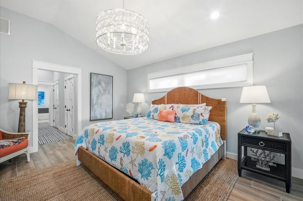 For Sale: $2,875,000 (5 beds, 4 baths, 2612 Square Feet)