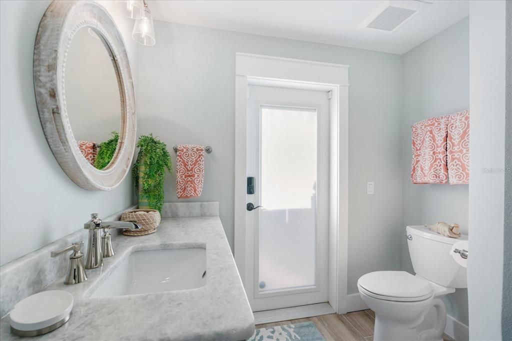 For Sale: $2,875,000 (5 beds, 4 baths, 2612 Square Feet)