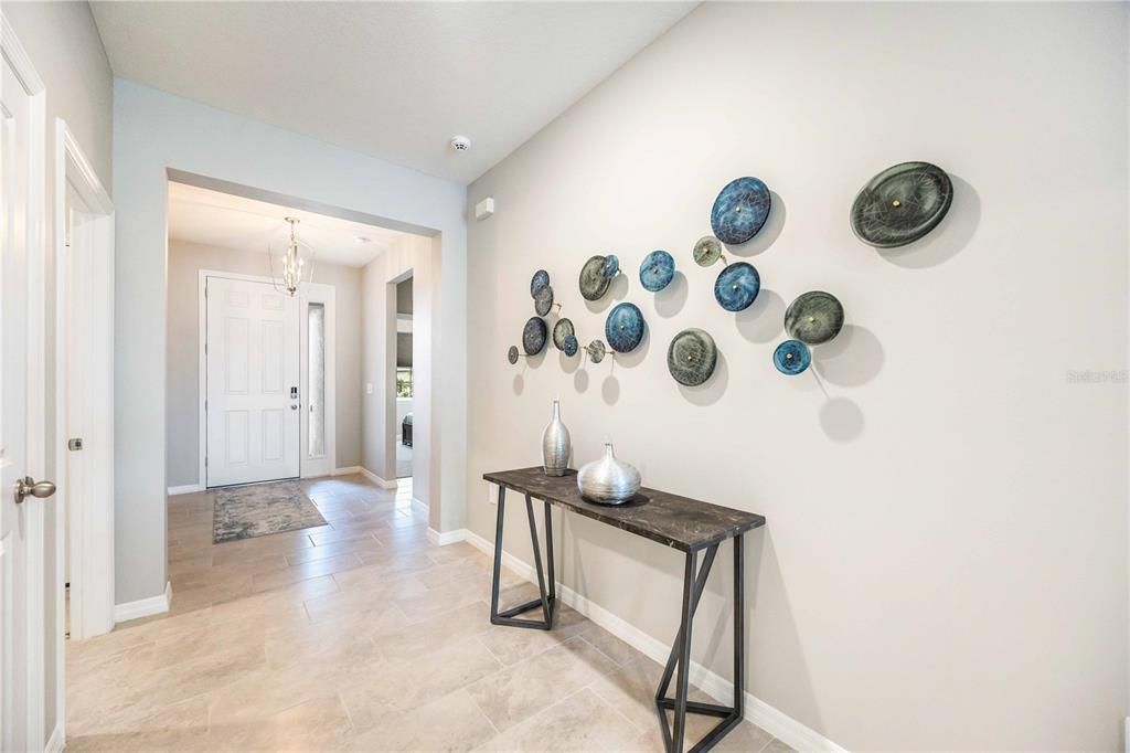 待售: $565,000 (4 贝兹, 2 浴室, 2045 平方英尺)