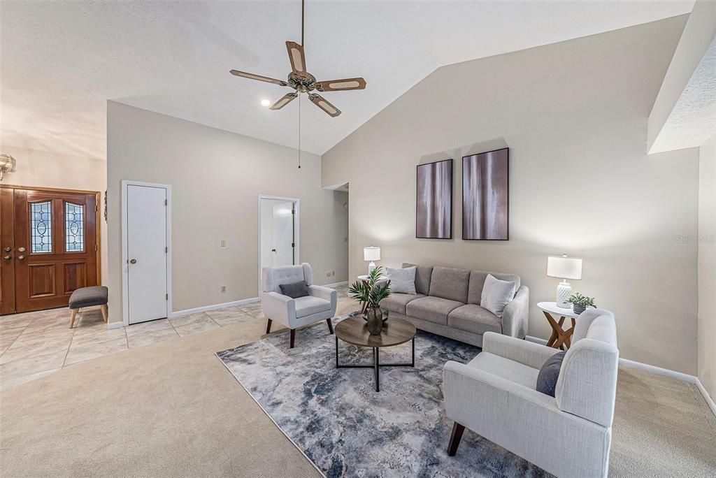 Под контрактом: $450,000 (4 спален, 3 ванн, 2657 Квадратных фут)