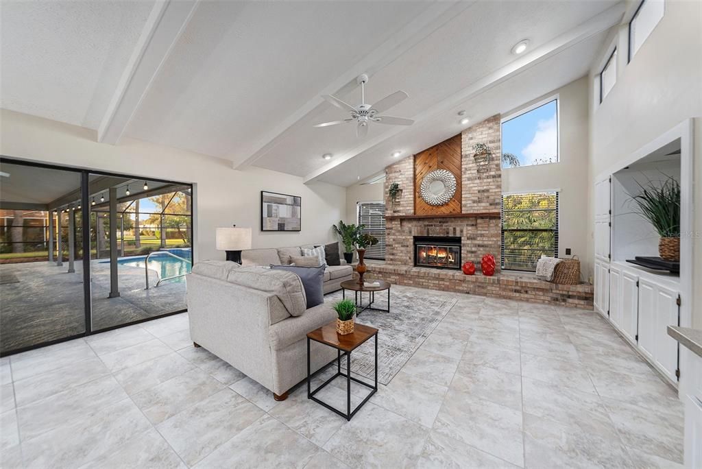 Под контрактом: $450,000 (4 спален, 3 ванн, 2657 Квадратных фут)