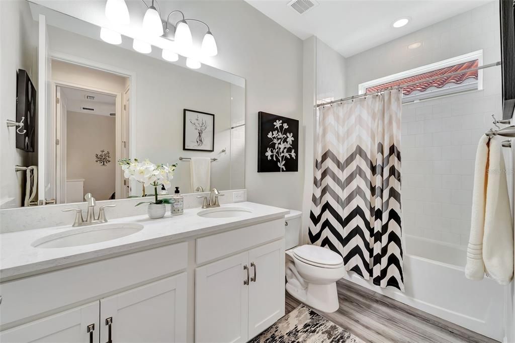 En Venta: $354,900 (2 camas, 2 baños, 1687 Pies cuadrados)