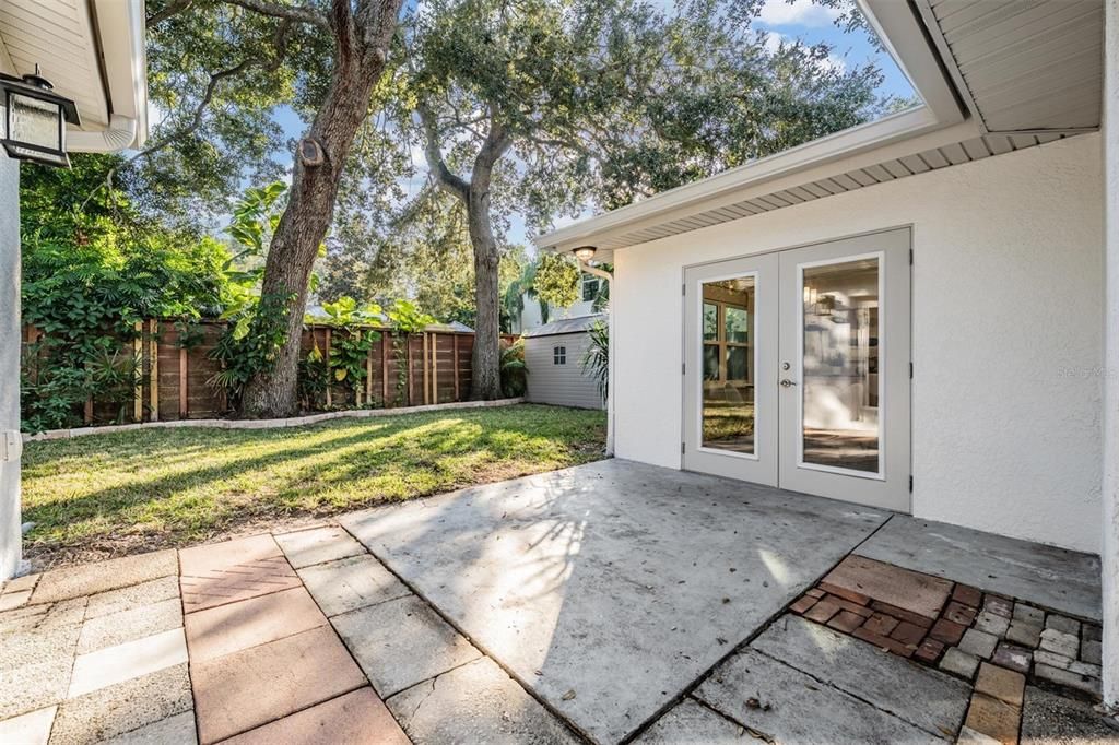 Active With Contract: $750,000 (3 beds, 2 baths, 1549 Square Feet)