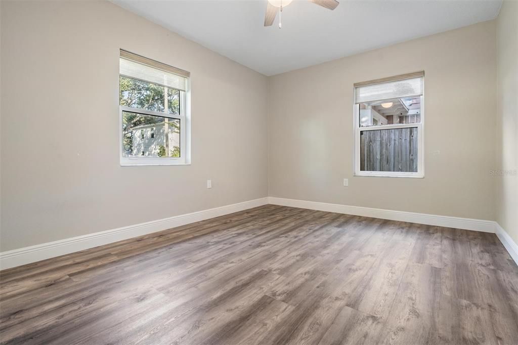 Active With Contract: $750,000 (3 beds, 2 baths, 1549 Square Feet)