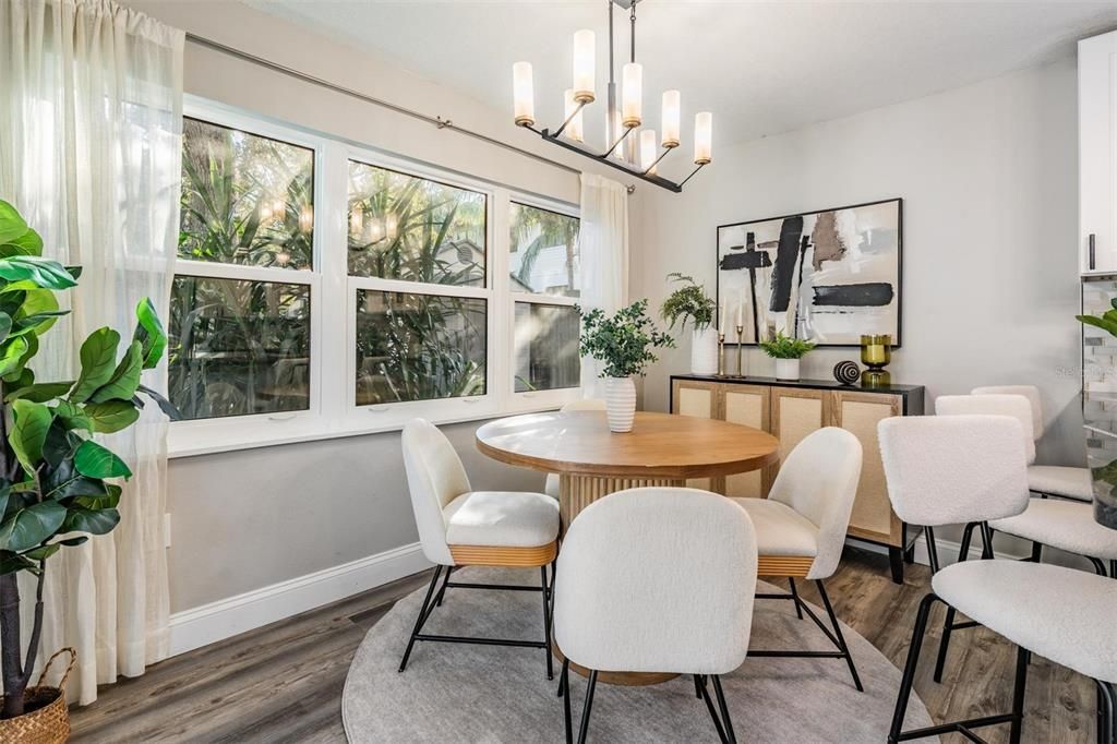 Active With Contract: $750,000 (3 beds, 2 baths, 1549 Square Feet)