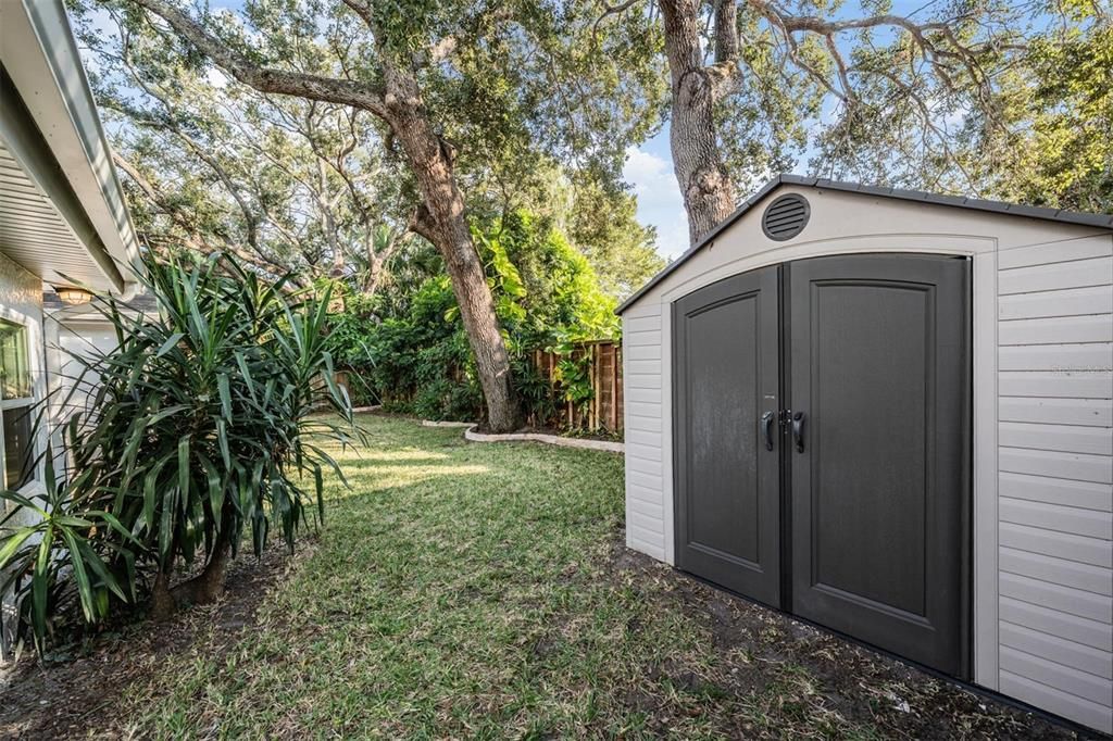 Active With Contract: $750,000 (3 beds, 2 baths, 1549 Square Feet)