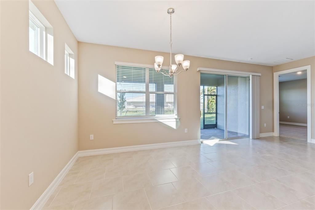 For Sale: $369,999 (4 beds, 2 baths, 2034 Square Feet)