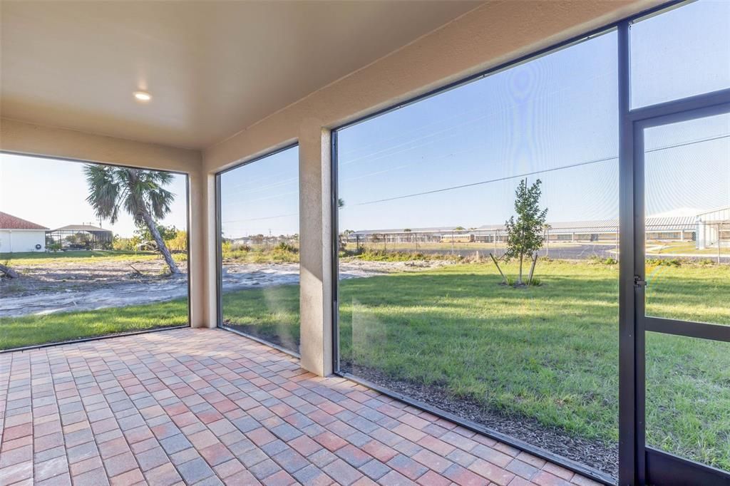 For Sale: $369,999 (4 beds, 2 baths, 2034 Square Feet)