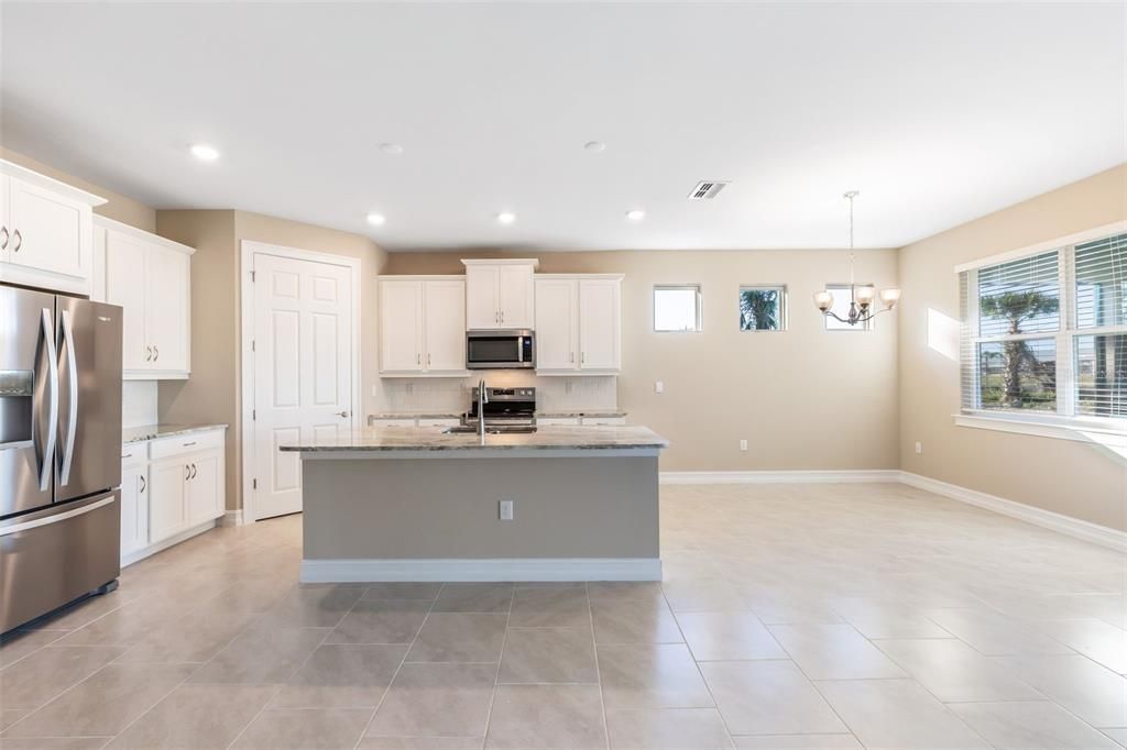 For Sale: $369,999 (4 beds, 2 baths, 2034 Square Feet)