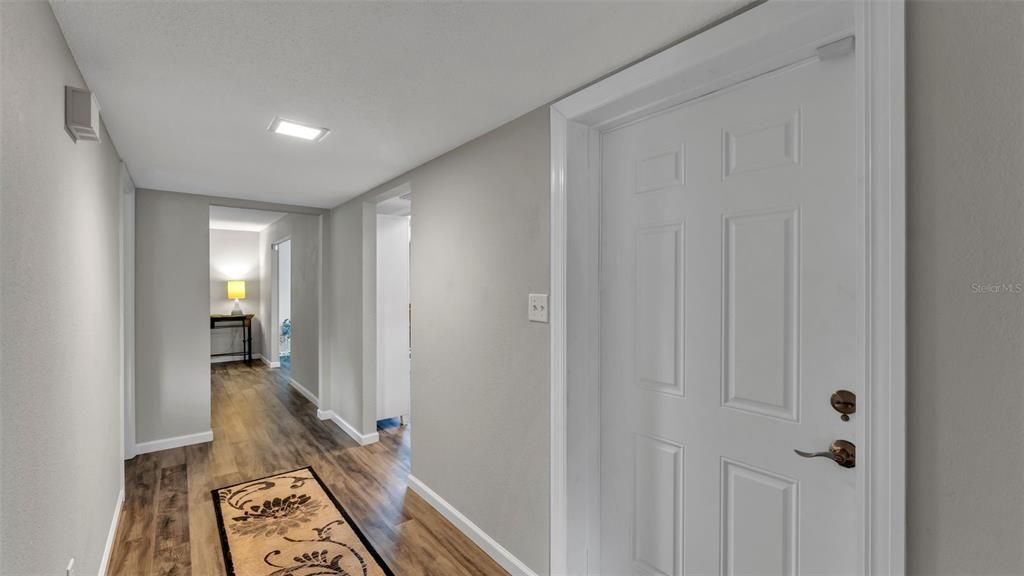 For Sale: $167,500 (2 beds, 2 baths, 1192 Square Feet)