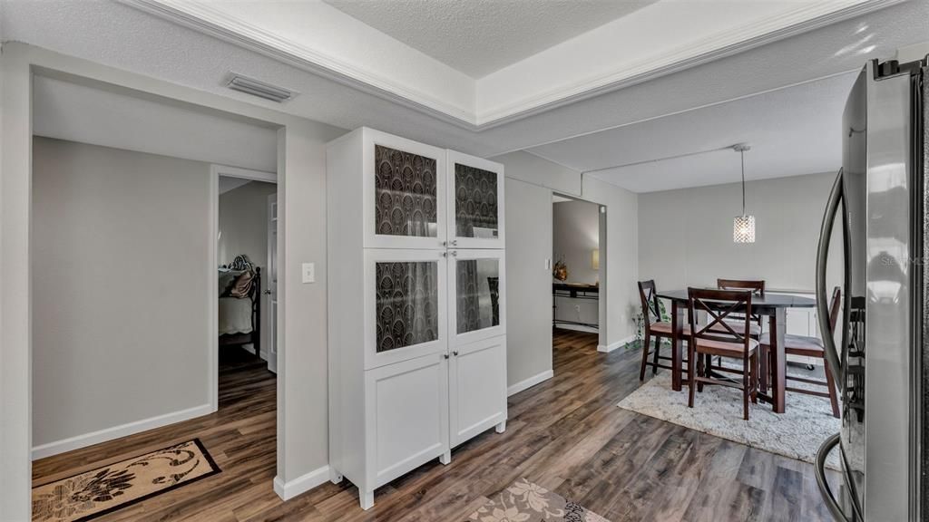 For Sale: $167,500 (2 beds, 2 baths, 1192 Square Feet)