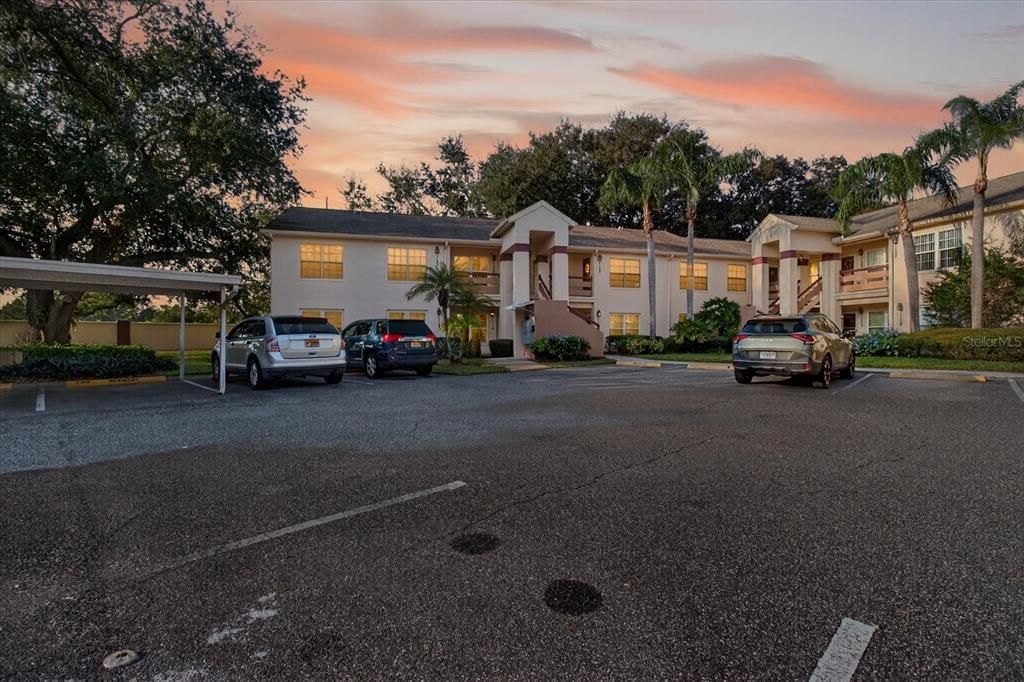 For Sale: $135,000 (2 beds, 1 baths, 925 Square Feet)