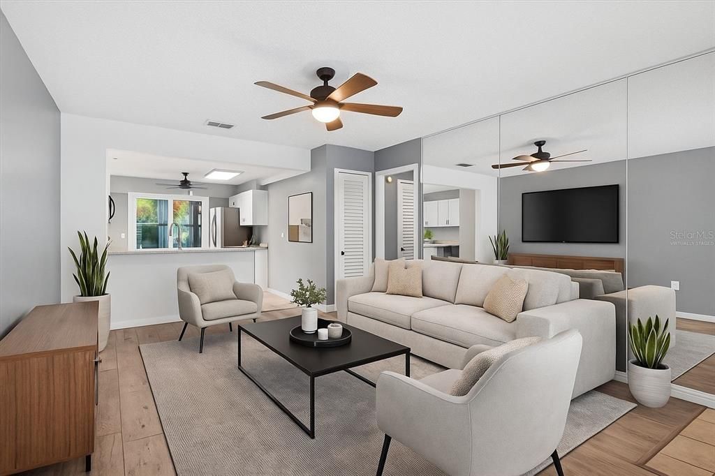 For Sale: $135,000 (2 beds, 1 baths, 925 Square Feet)