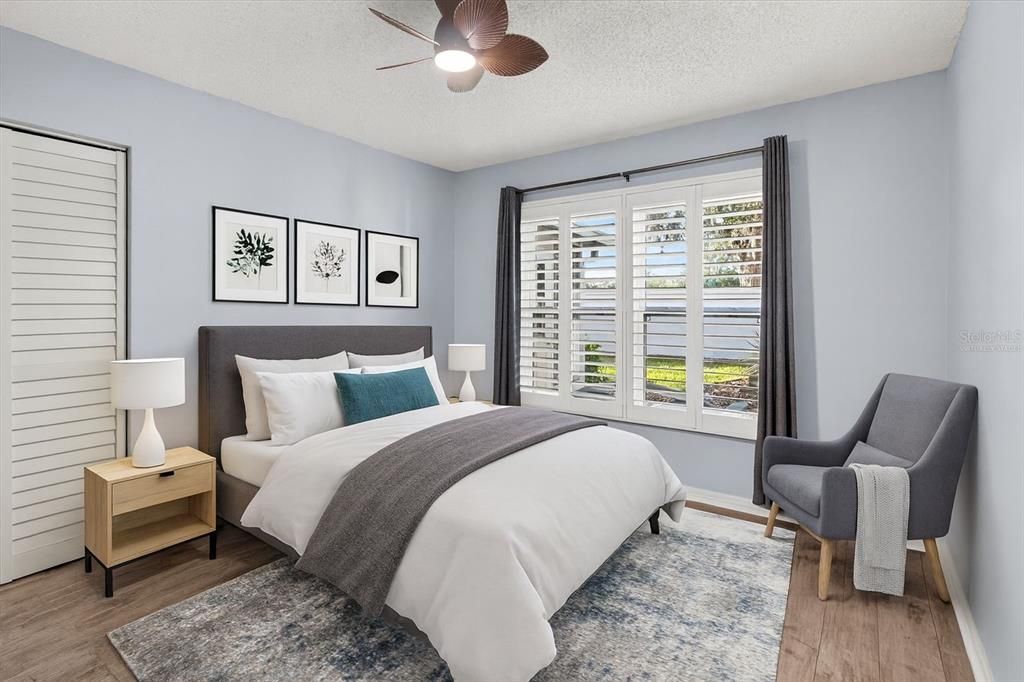 For Sale: $135,000 (2 beds, 1 baths, 925 Square Feet)