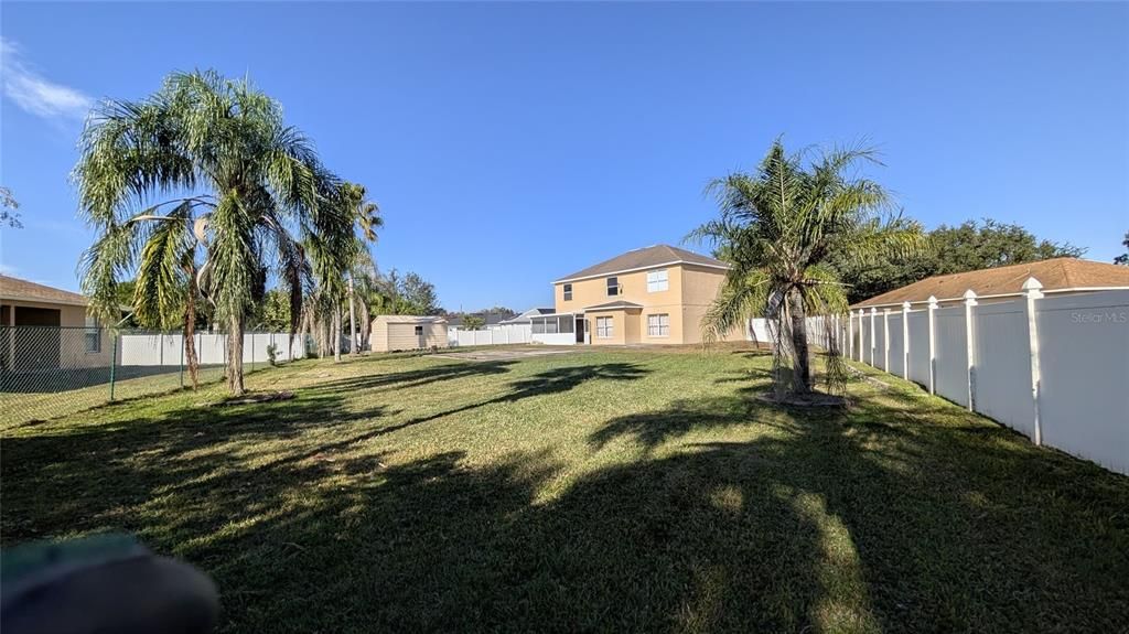 For Sale: $349,990 (4 beds, 2 baths, 2763 Square Feet)