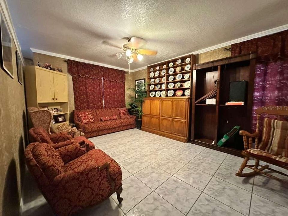 For Sale: $349,990 (4 beds, 2 baths, 2763 Square Feet)