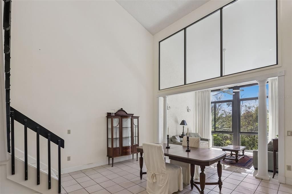 出租: $2,250 (2 贝兹, 3 浴室, 1760 平方英尺)