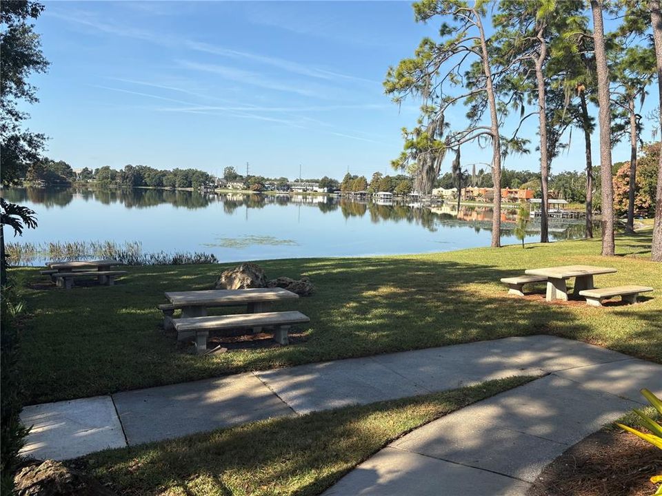 На продажу: $368,900 (3 спален, 2 ванн, 1460 Квадратных фут)