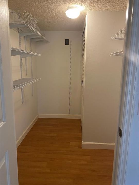 На продажу: $368,900 (3 спален, 2 ванн, 1460 Квадратных фут)