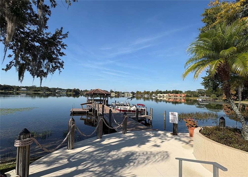 На продажу: $368,900 (3 спален, 2 ванн, 1460 Квадратных фут)