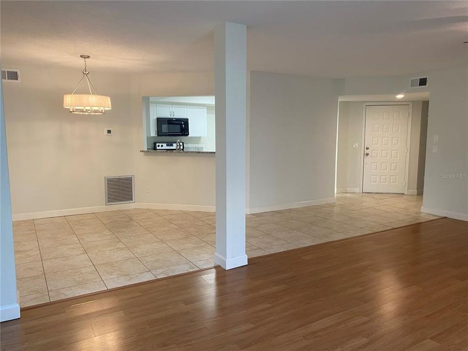 На продажу: $368,900 (3 спален, 2 ванн, 1460 Квадратных фут)