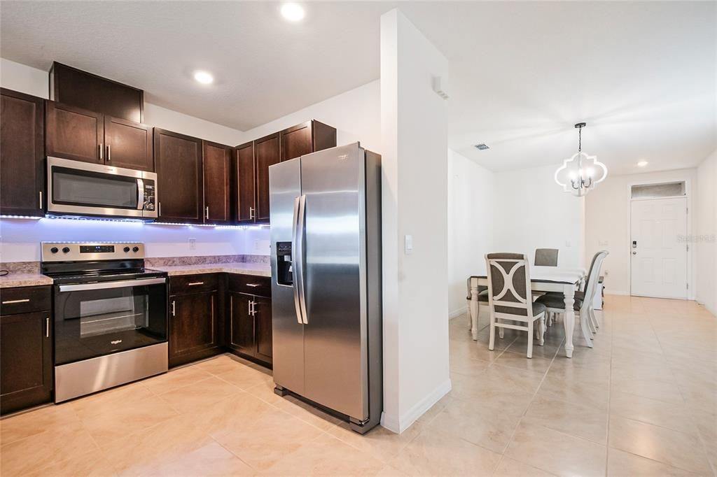 For Sale: $380,000 (3 beds, 2 baths, 1516 Square Feet)