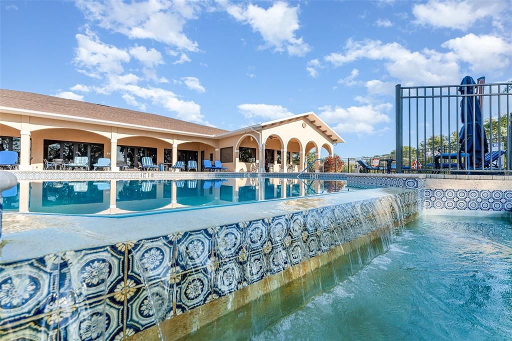 For Sale: $315,000 (1 beds, 1 baths, 864 Square Feet)