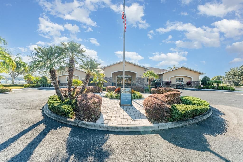 For Sale: $315,000 (1 beds, 1 baths, 864 Square Feet)