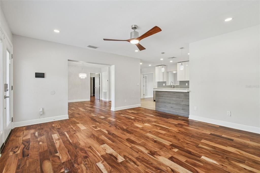 На продажу: $525,000 (4 спален, 2 ванн, 2149 Квадратных фут)